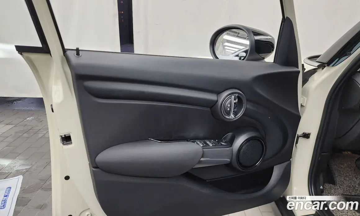 Mini Cooper 2019 1.5 автомат (гидро), фото 14