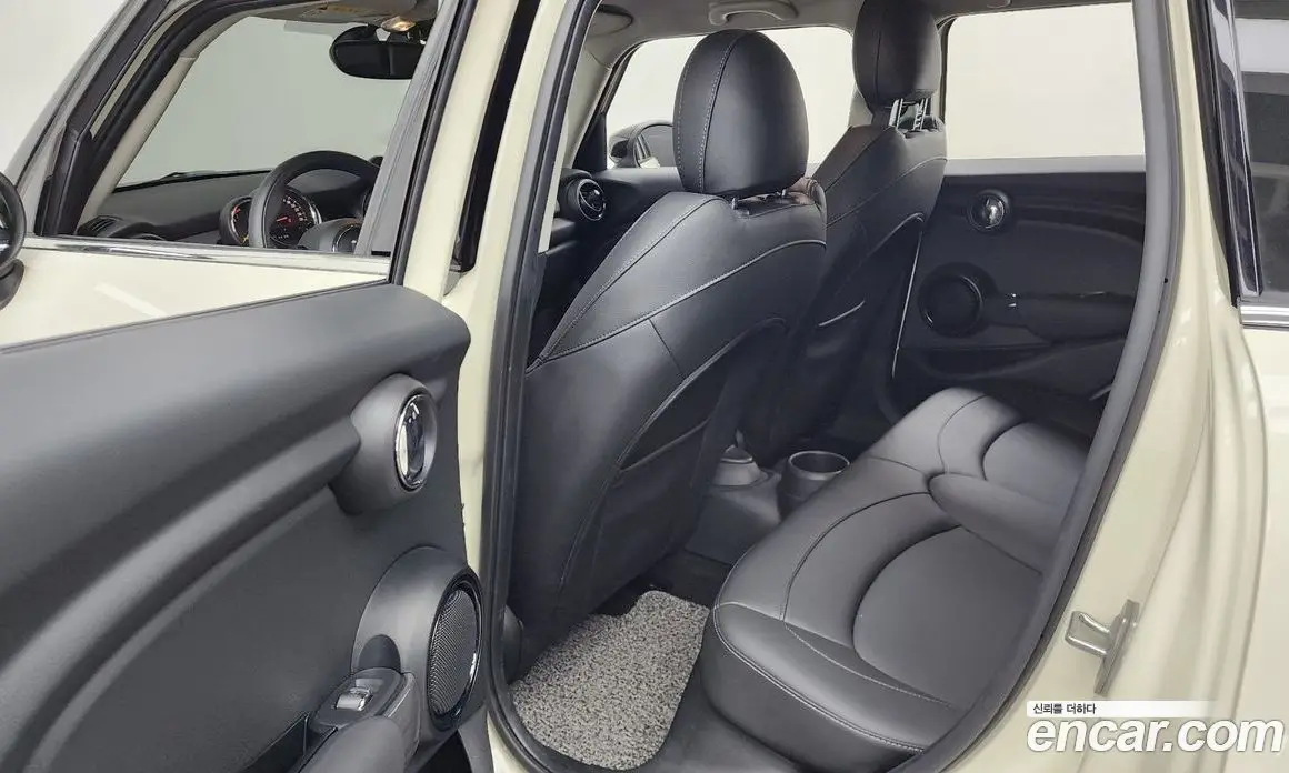 Mini Cooper 2019 1.5 автомат (гидро), фото 16