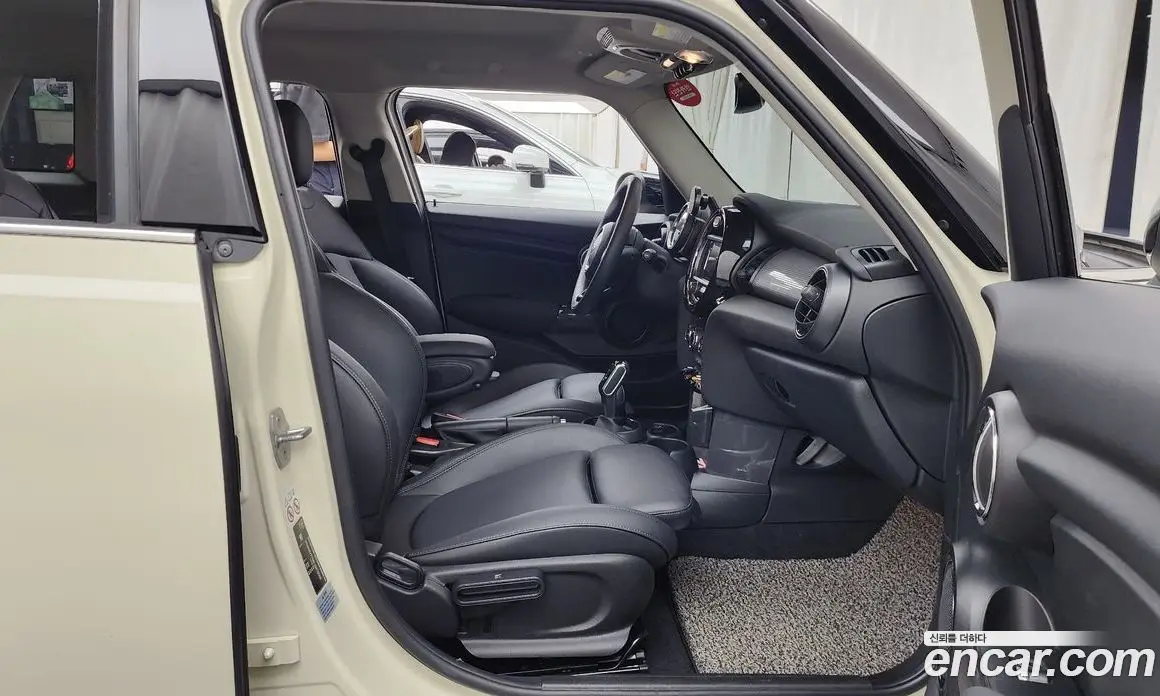 Mini Cooper 2019 1.5 автомат (гидро), фото 17