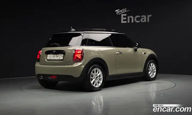 Mini Cooper 2020 1.5 автомат (гидро), миниатюра 2