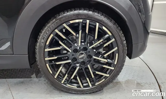Mini Cooper 2025 2.0 автомат (гидро), миниатюра 7