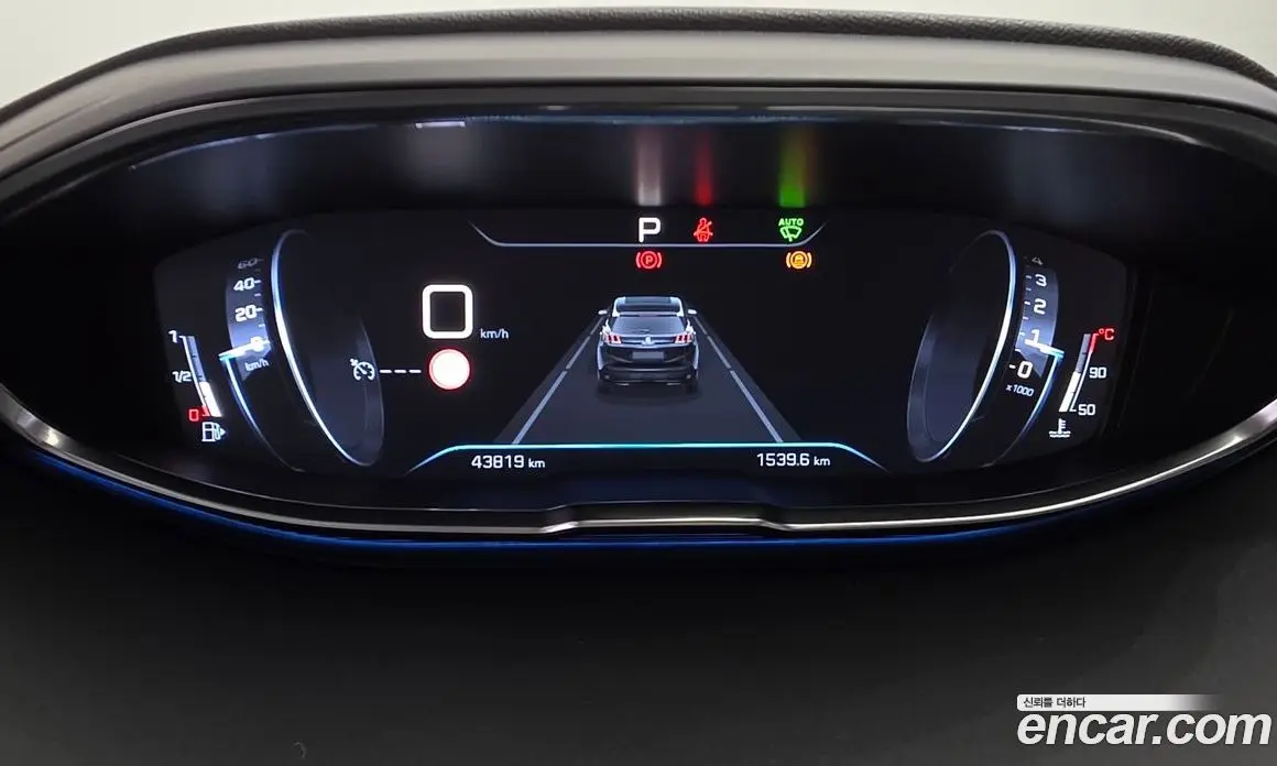 Peugeot 3008 2019 1.5 автомат (гидро), фото 11