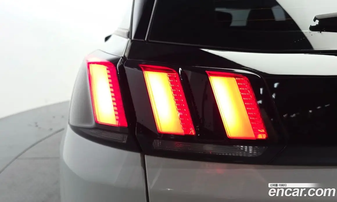 Peugeot 3008 2019 1.5 автомат (гидро), фото 9