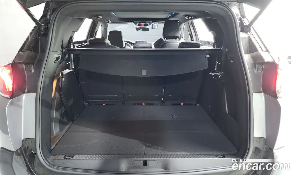 Peugeot 5008 2022 1.5 автомат (гидро), фото 26
