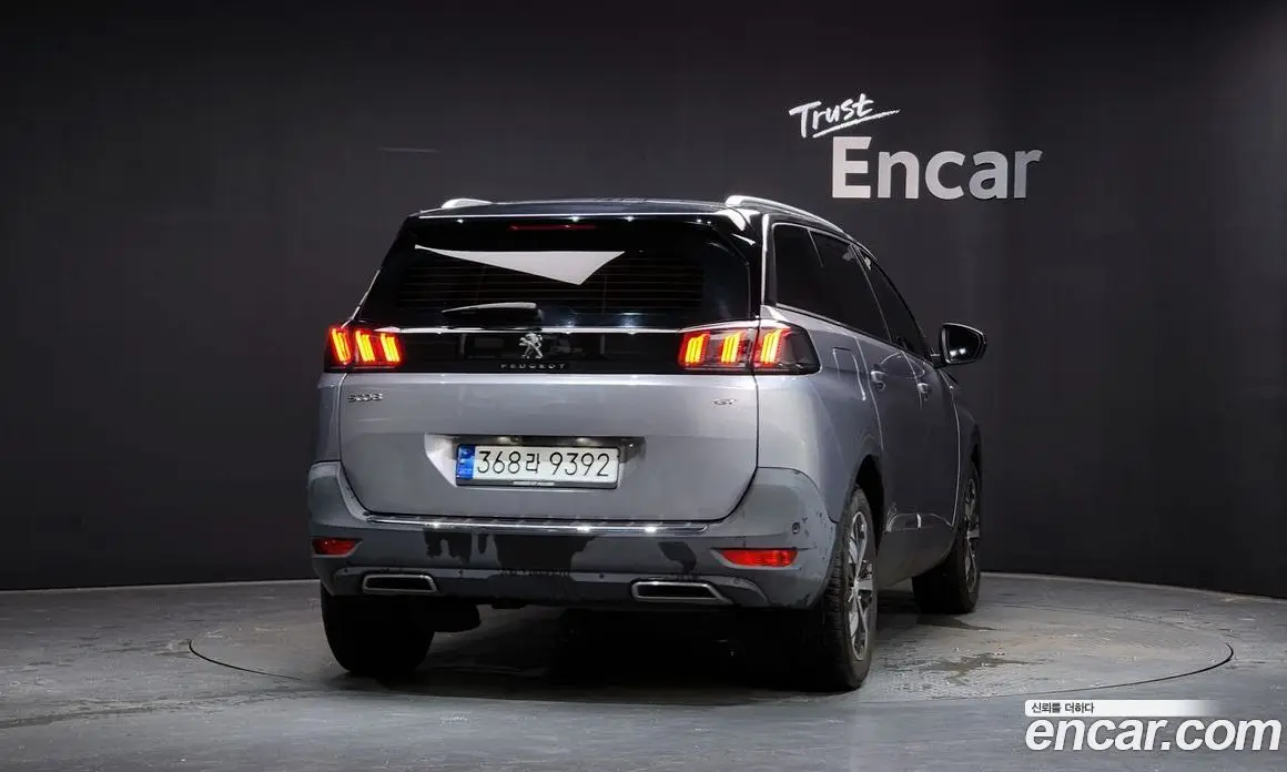 Peugeot 5008 2022 1.5 автомат (гидро), фото 4