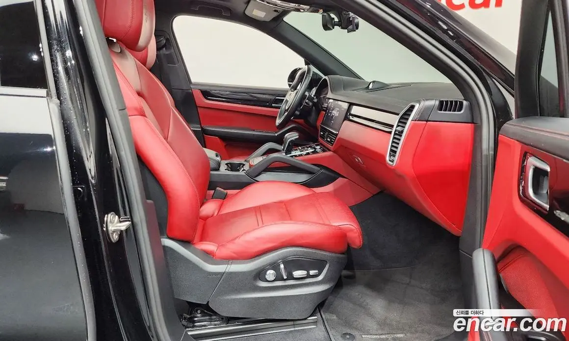 Porsche Cayenne 2019 3.0 автомат (гидро), фото 16