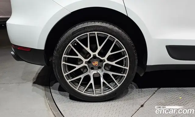 Porsche Macan 2021 2.0 автомат (гидро), миниатюра 5