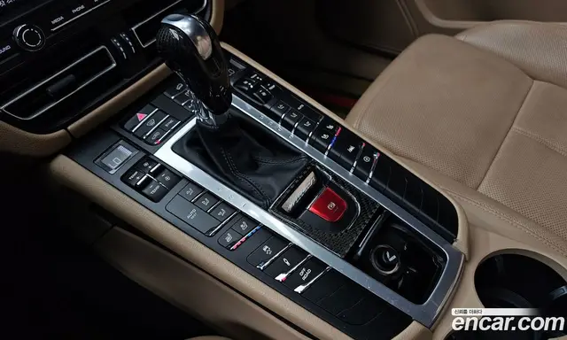 Porsche Macan 2021 2.0 автомат (гидро), миниатюра 9