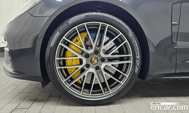 Porsche Panamera 2023 4.0 автомат (гидро), миниатюра 4