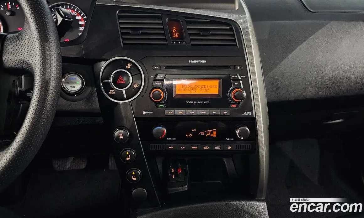 SsangYong Korando 2012 2.0 автомат (гидро), фото 21