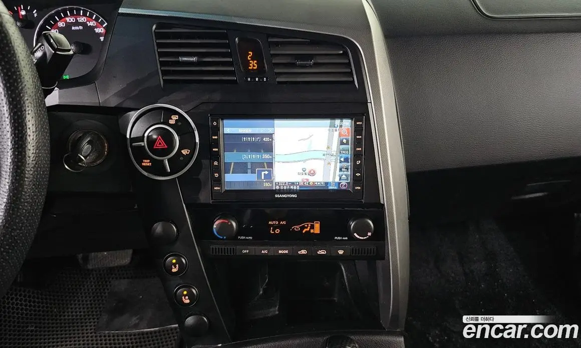 SsangYong Korando 2012 2.0 автомат (гидро), фото 17