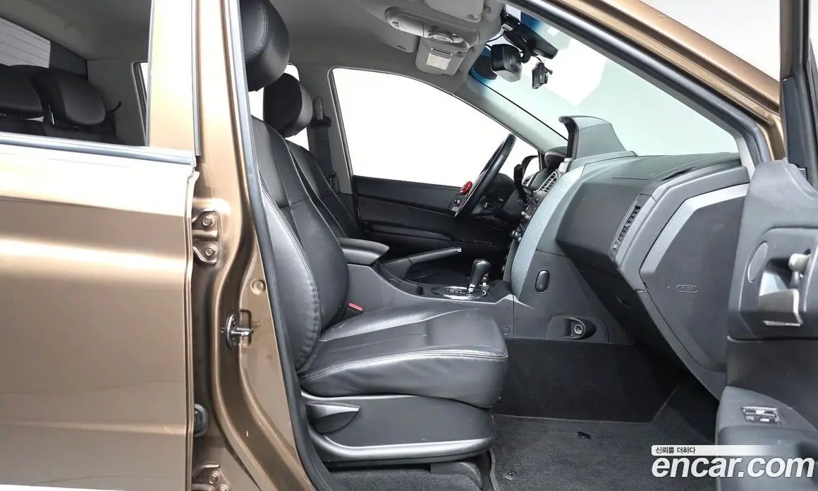 SsangYong Korando 2015 2.0 автомат (гидро), фото 15