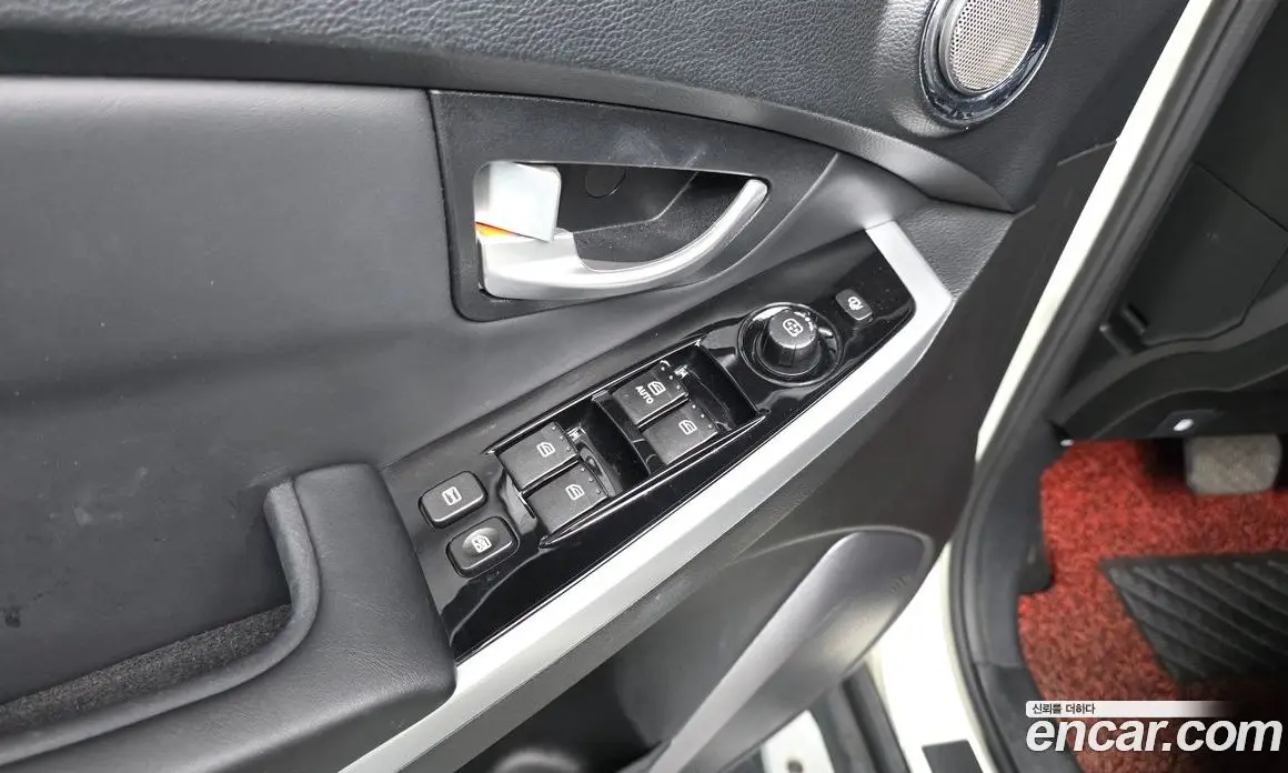 SsangYong Korando 2015 2.0 автомат (гидро), фото 29