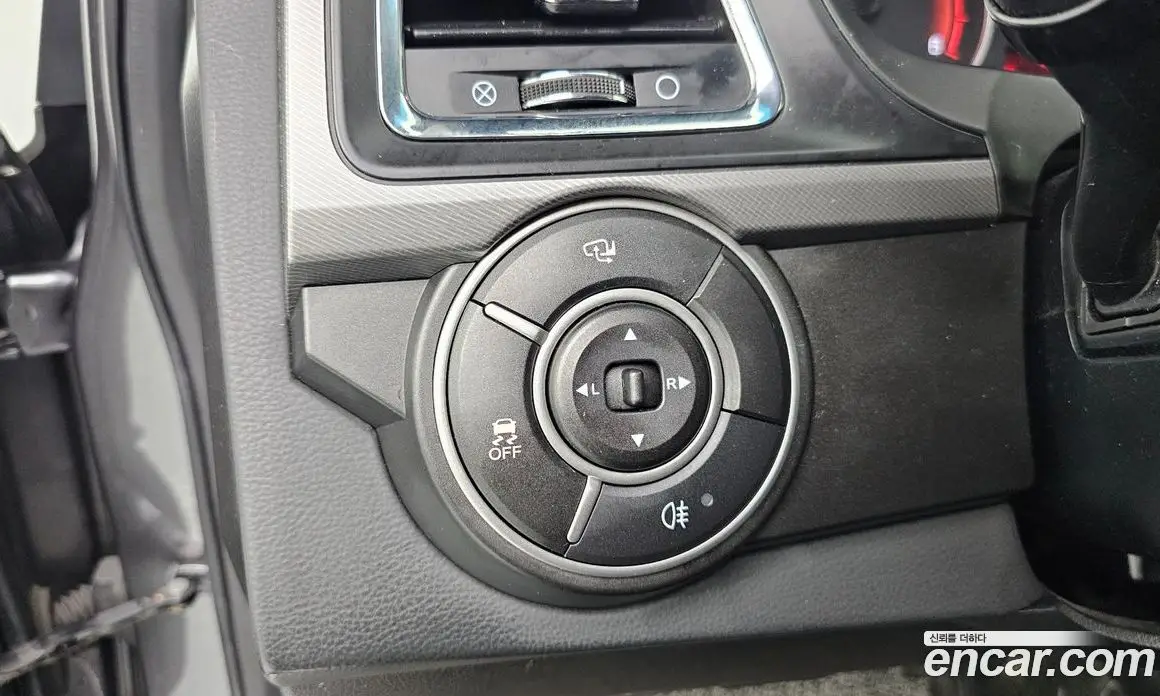 SsangYong Korando 2017 2.2 автомат (гидро), фото 19