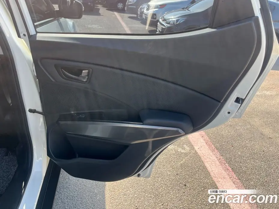 SsangYong TIBOLI 2020 1.5 автомат (гидро), фото 17