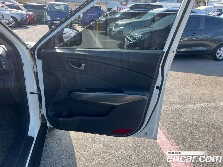 SsangYong TIBOLI 2020 1.5 автомат (гидро), фото 18
