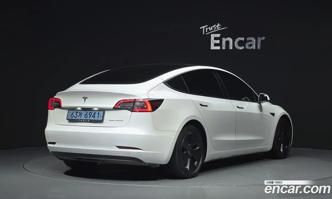 Tesla Model 3 2021 0.2 автомат (гидро), фото 2
