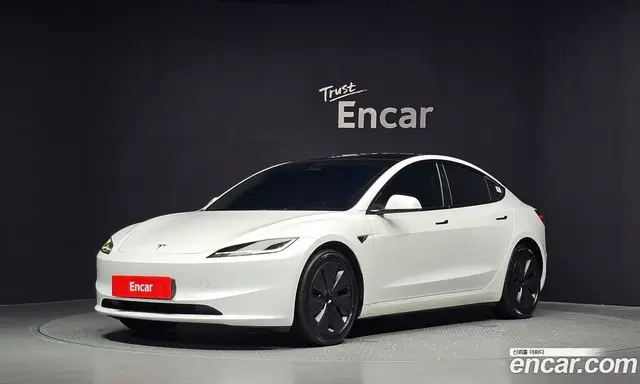 Tesla Model 3, 2024, 49 925 км