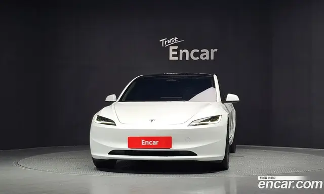 Tesla Model 3 2024 0.2 автомат (гидро), миниатюра 3
