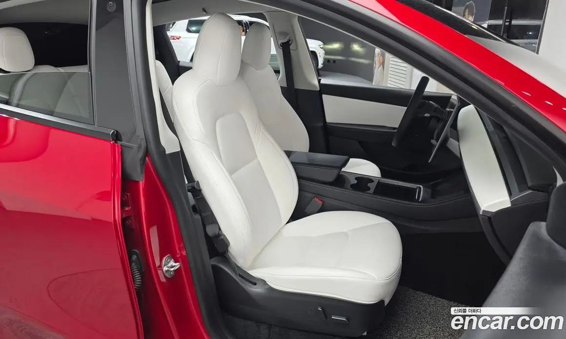 Tesla Model Y 2022 0.2 автомат (гидро), фото 16