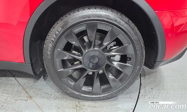 Tesla Model Y 2022 0.2 автомат (гидро), миниатюра 7