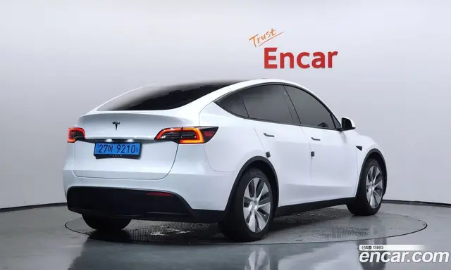 Tesla Model Y 2023 0.2 автомат (гидро), миниатюра 2