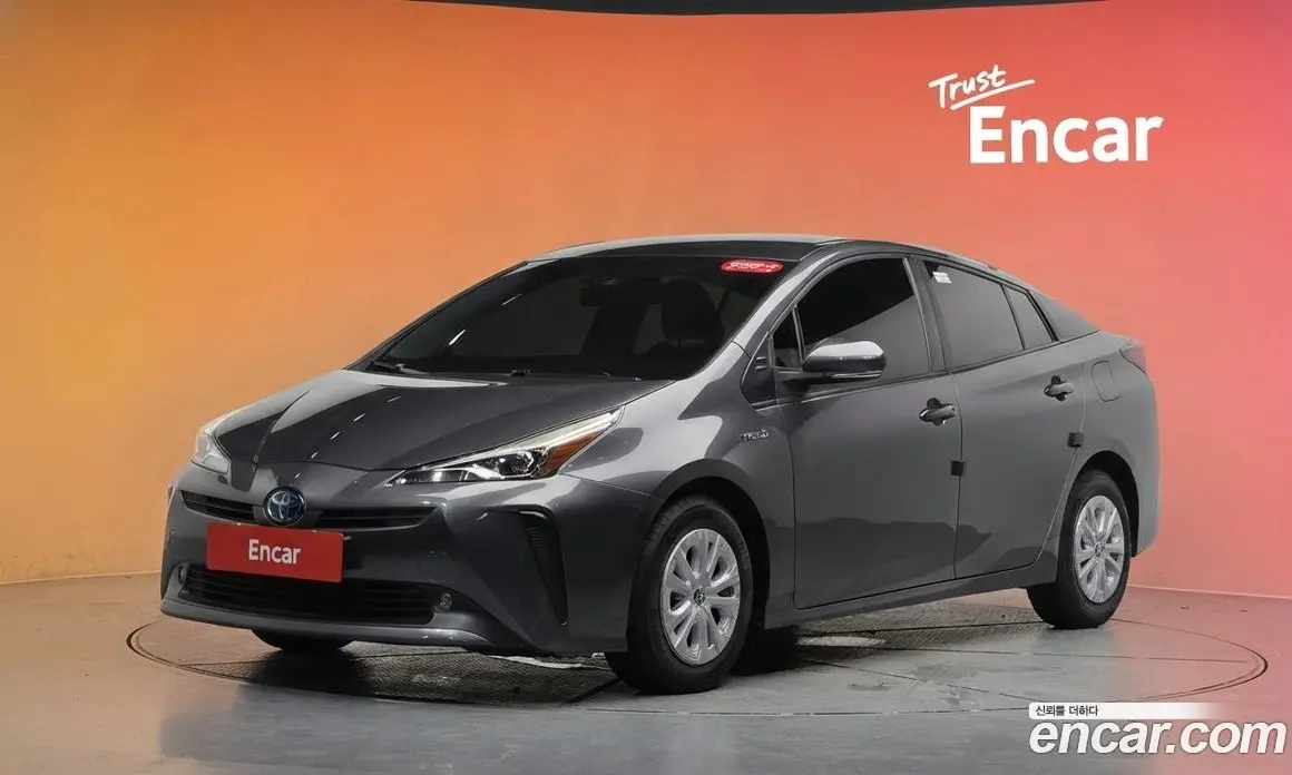 Toyota Prius 2021 1.8 автомат (гидро), фото 32