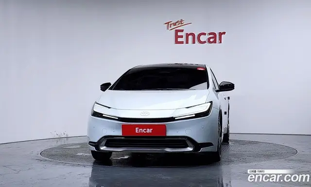 Toyota Prius 2024 2.0 автомат (гидро), миниатюра 3