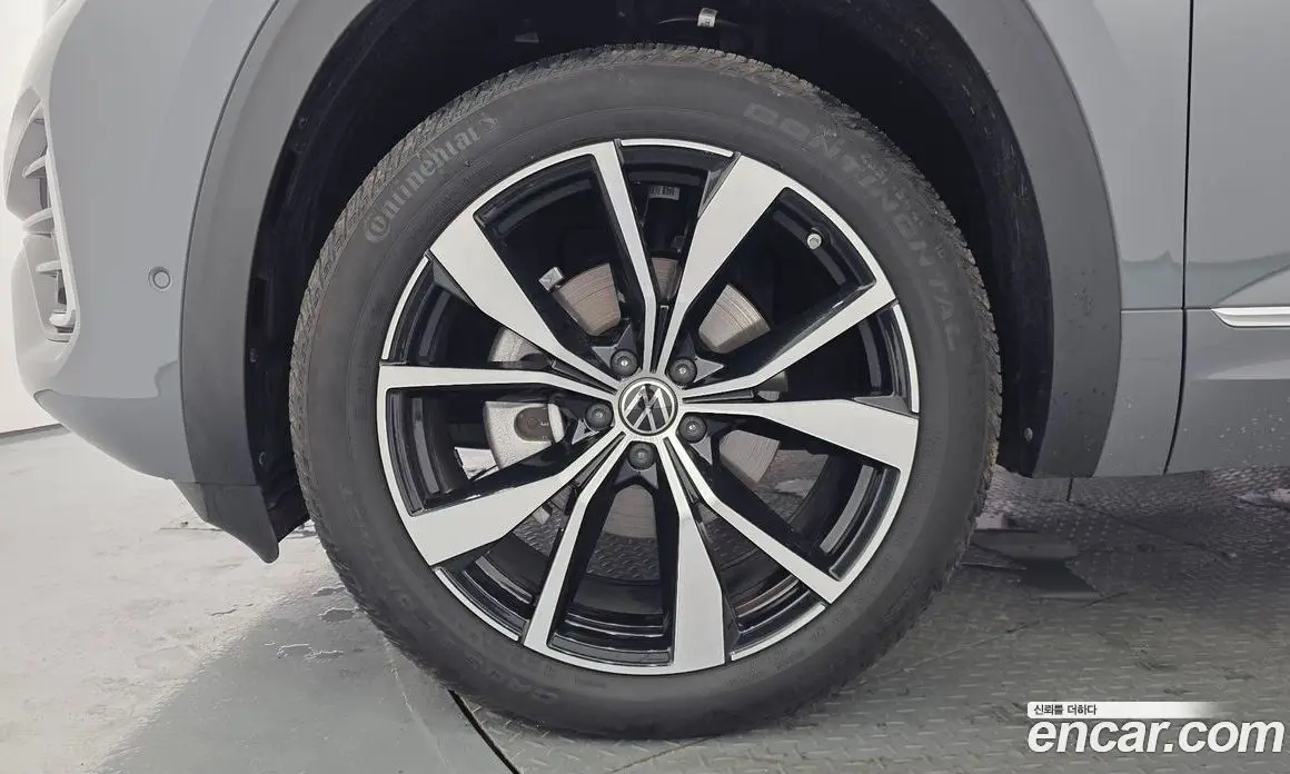Volkswagen Atlas 2025 2.0 автомат (гидро), фото 5