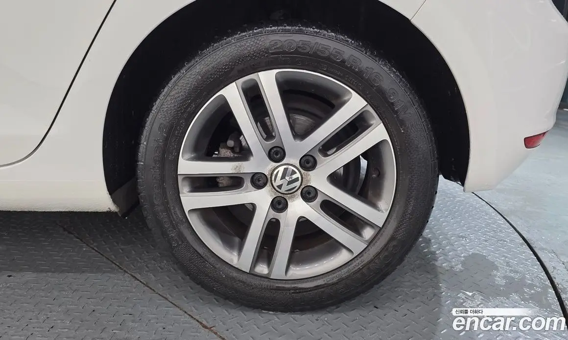 Volkswagen Golf 2012 1.4 автомат (гидро), фото 5
