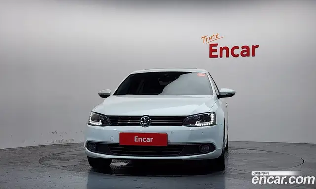 Volkswagen Jetta 2014 2.0 автомат (гидро), миниатюра 3