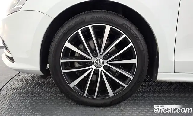 Volkswagen Jetta 2015 2.0 автомат (гидро), миниатюра 4