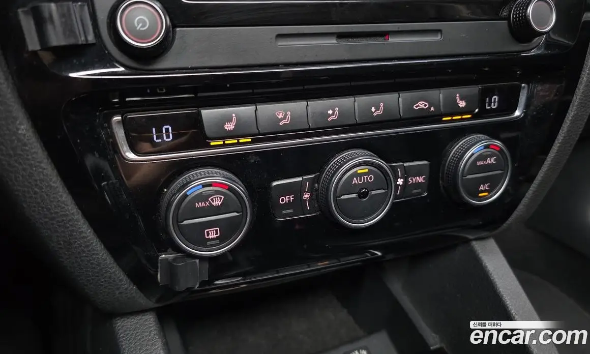 Volkswagen Jetta 2015 2.0 автомат (гидро), фото 17
