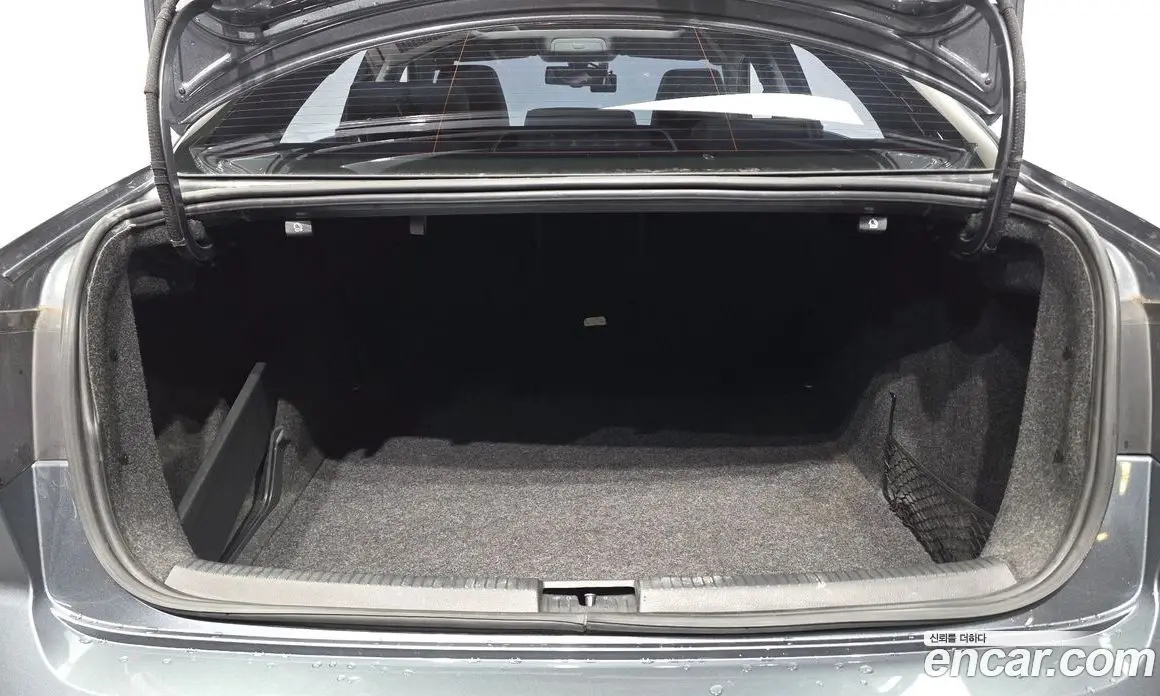 Volkswagen Jetta 2015 2.0 автомат (гидро), фото 20