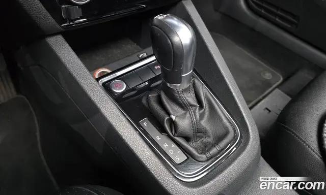 Volkswagen Jetta 2015 2.0 автомат (гидро), миниатюра 9