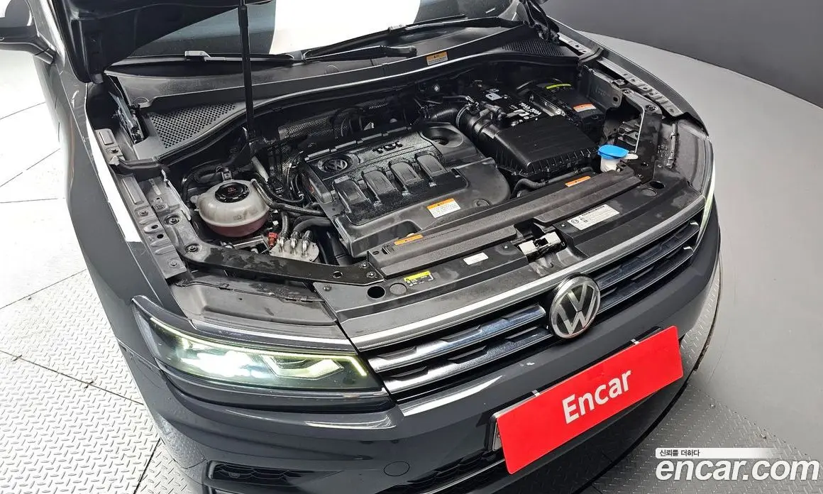 Volkswagen Tiguan 2018 2.0 автомат (гидро), фото 6