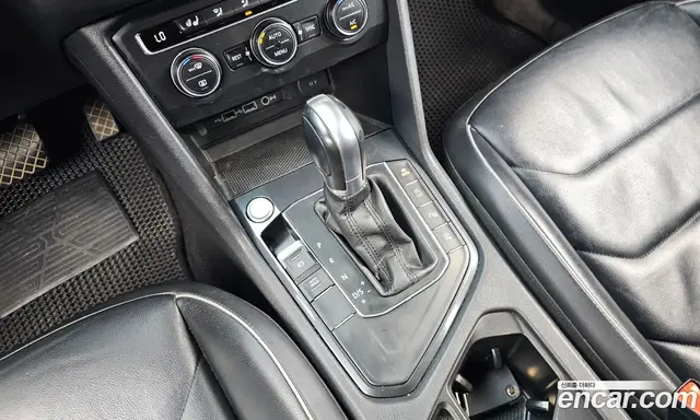 Volkswagen Tiguan 2018 2.0 автомат (гидро), миниатюра 9