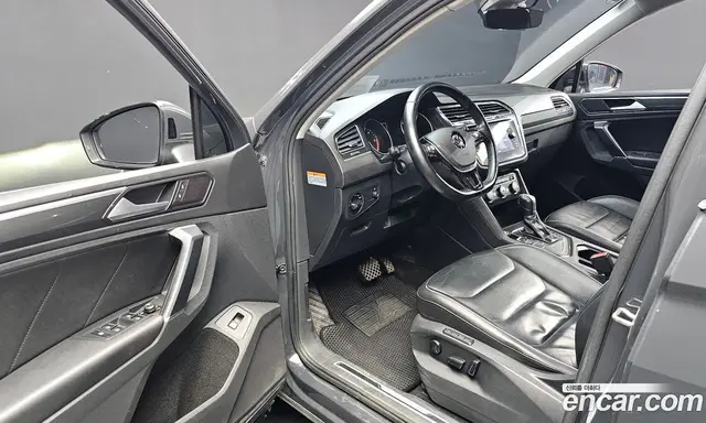 Volkswagen Tiguan 2018 2.0 автомат (гидро), миниатюра 10