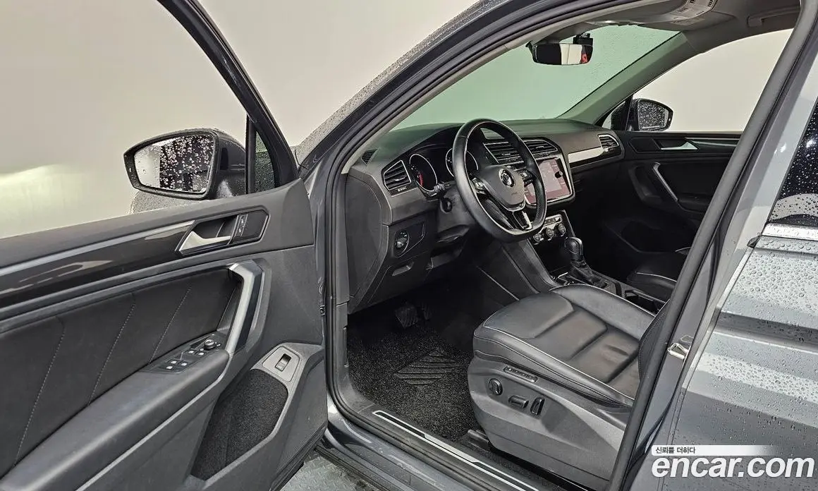 Volkswagen Tiguan 2020 2.0 автомат (гидро), фото 13