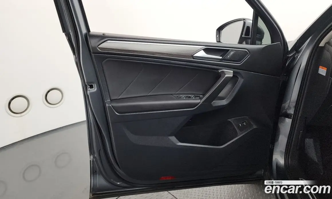 Volkswagen Tiguan 2024 2.0 автомат (гидро), фото 14