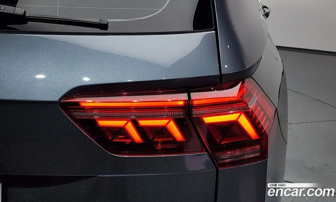 Volkswagen Tiguan 2024 2.0 автомат (гидро), фото 9