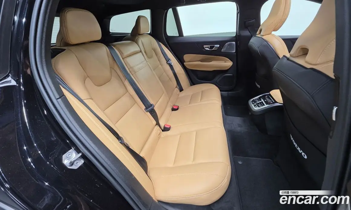 Volvo V60 2021 2.0 автомат (гидро), фото 30