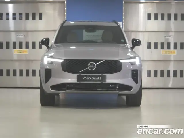 Volvo XC90 2025 2.0 автомат (гидро), миниатюра 2