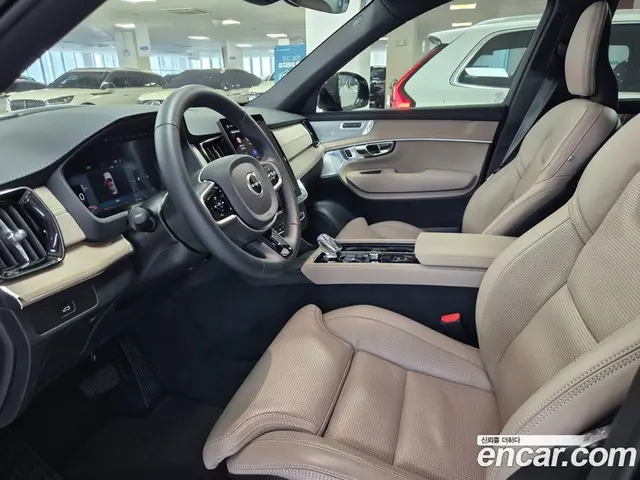 Volvo XC90 2025 2.0 автомат (гидро), миниатюра 11