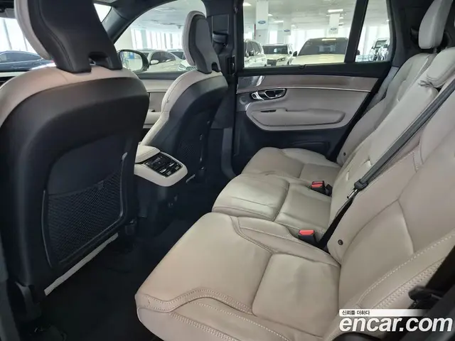 Volvo XC90 2025 2.0 автомат (гидро), миниатюра 12