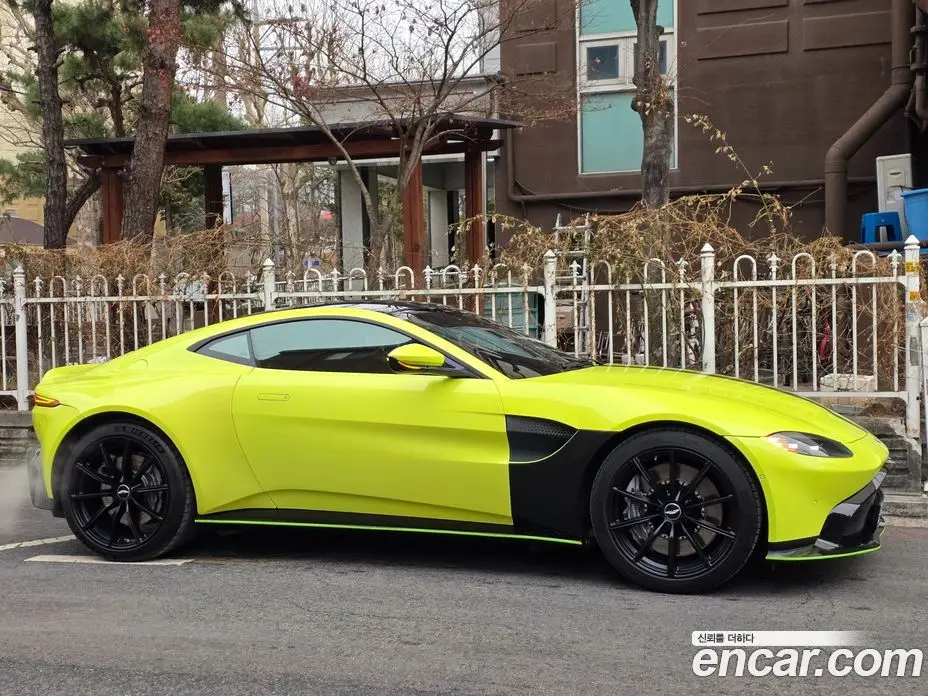 Aston Martin Vantage 2018 4.0 автомат (гидро), фото 3