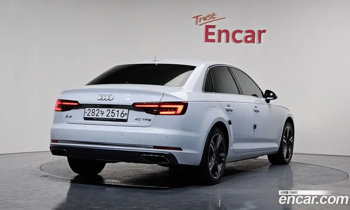 Audi A4 2019 2.0 автомат (гидро), фото 2 Audi A4 2019 2.0 автомат (гидро), фото 2