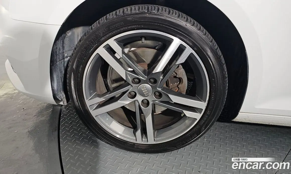 Audi A4 2019 2.0 автомат (гидро), фото 5 Audi A4 2019 2.0 автомат (гидро), фото 5