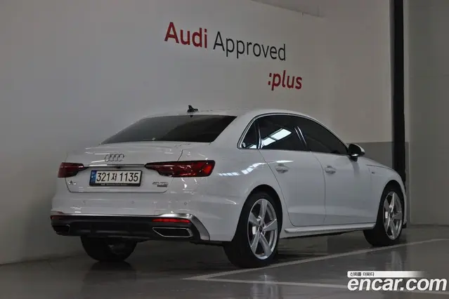 Audi A4 2022 2.0 автомат (гидро), миниатюра 2