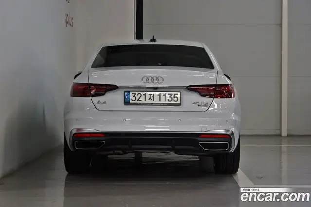 Audi A4 2022 2.0 автомат (гидро), миниатюра 4